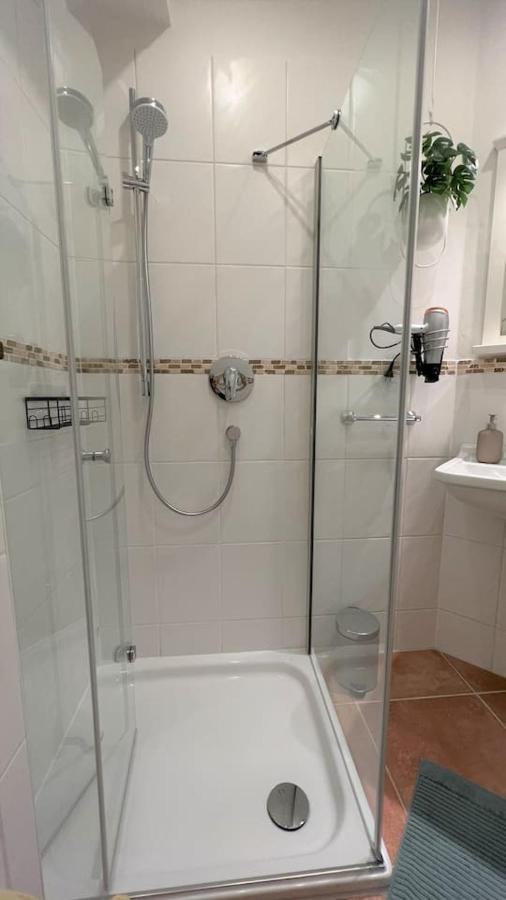 Stilvolles Mikroapartment In Kehl Goldscheuer - 1A Guesthouse المظهر الخارجي الصورة